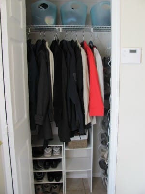 https://eqtwq6d78k3.exactdn.com/wp-content/uploads/2012/05/entryway-closet-after.jpg?strip=all&lossy=1&ssl=1