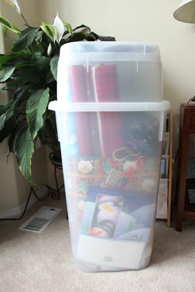 Lot Detail - RUBBERMAID WRAP 'N CRAFT STORAGE BOX & HANGING STORAGE TOTE  FULL OF WRAPPING SUPPLIES