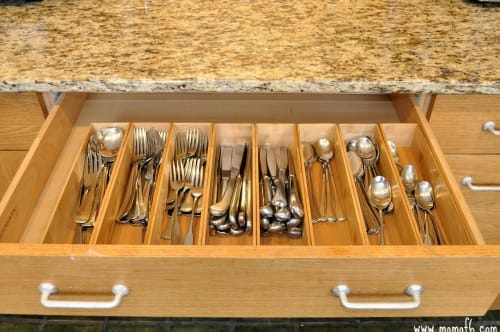 Organizing-Kitchen-Drawers2