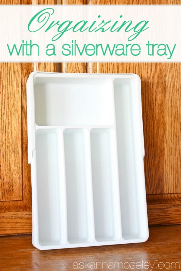 How-to-organize-with-a-silverware-tray