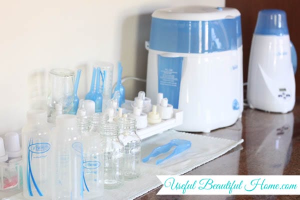 How to Organize Sippy Cups and Baby Bottles