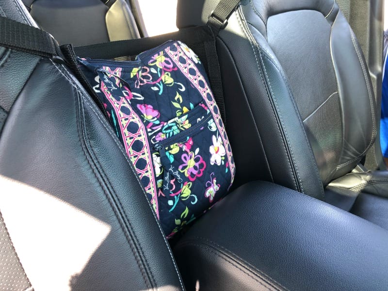 This car handbag holder keeps my purse from spilling — and it's on